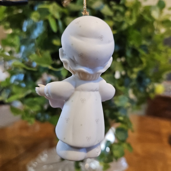 Precious Moments Christmas Ornament "You Have Touched So Many Hearts" Noel - Picture 3 of 3